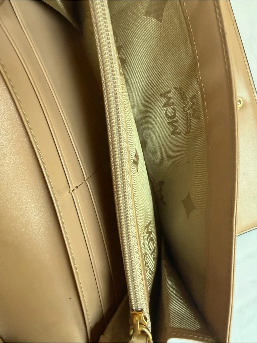 MCM Safiano Continental wallet